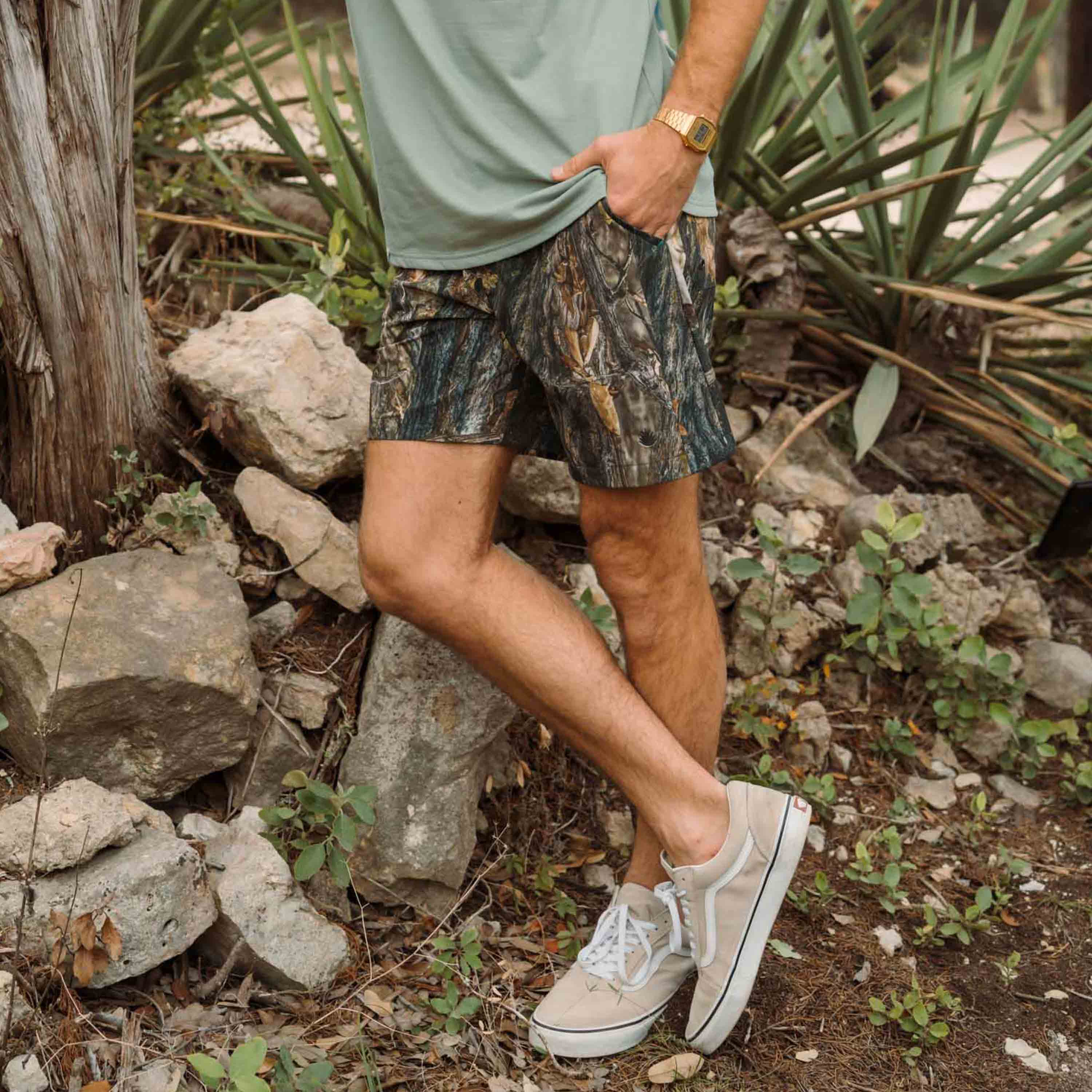 Bajada Hybrid Shorts - Image 7