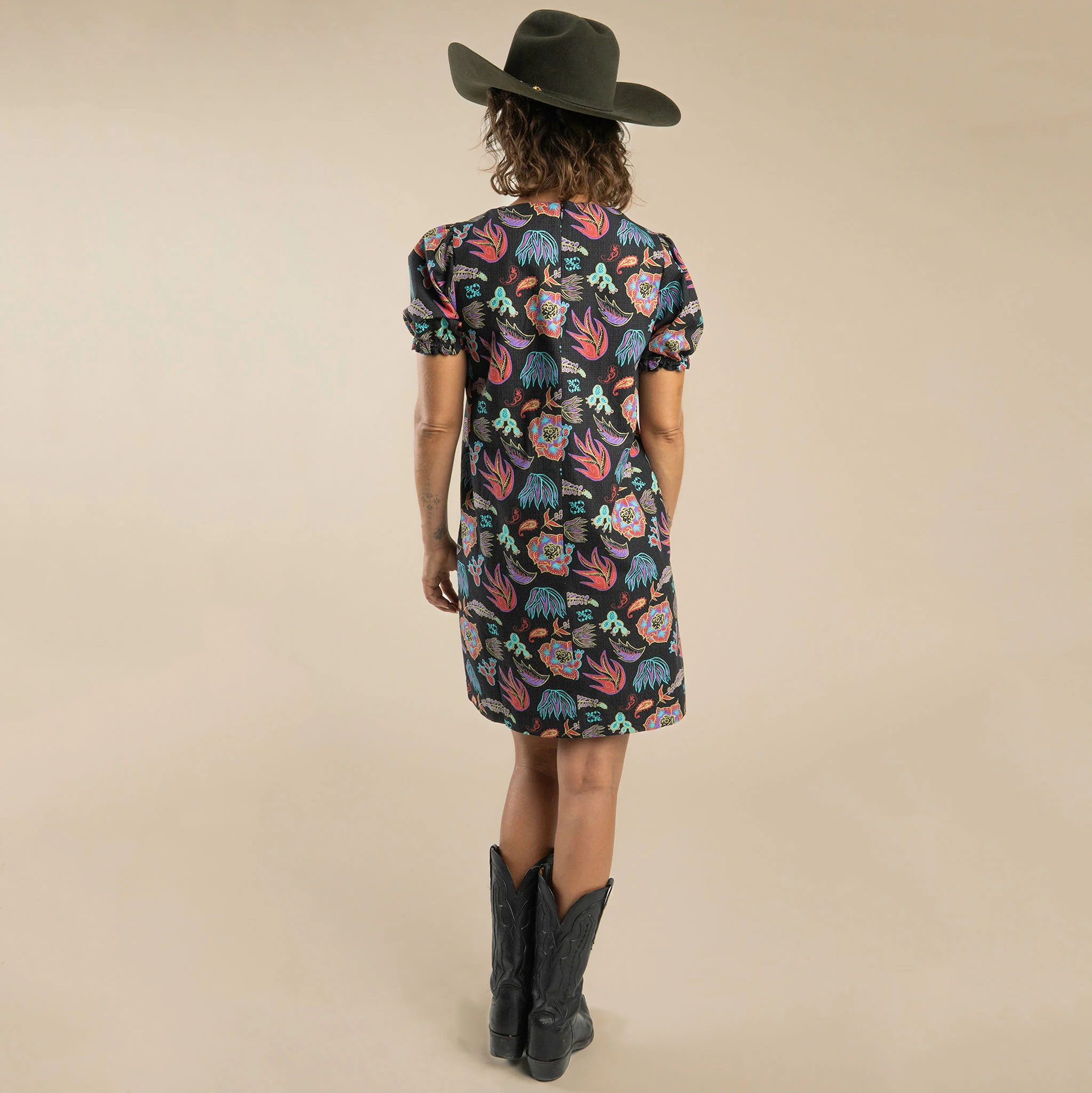 Gabriela Shift Dress - Image 7