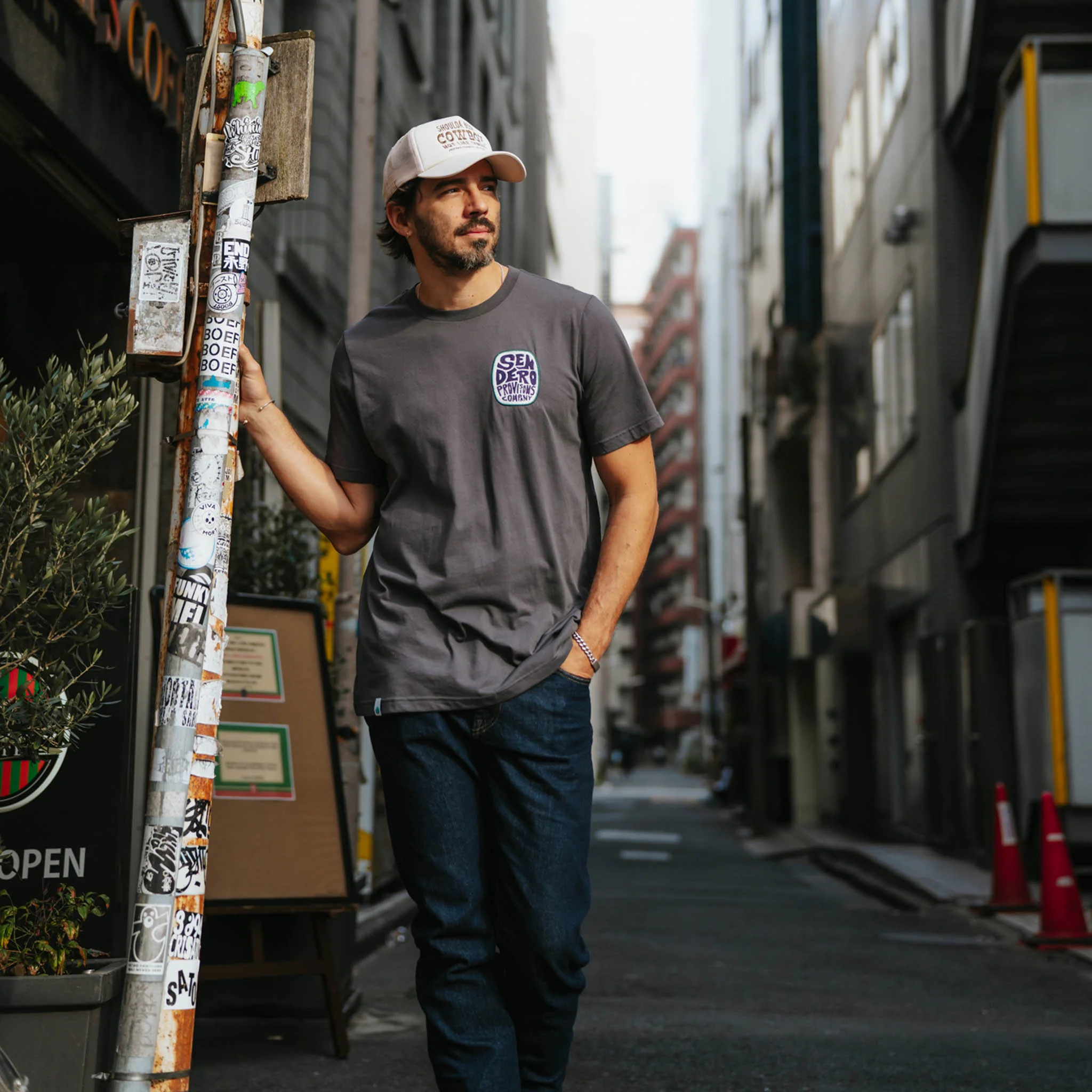 Sendero Retro T-Shirt - Image 6
