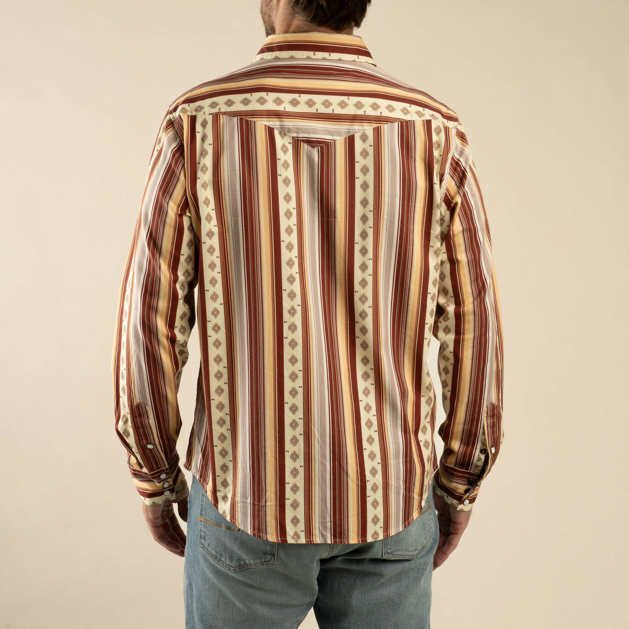 The Wyatt Pearl Snap Long Sleeve Serape Shirt - Image 20