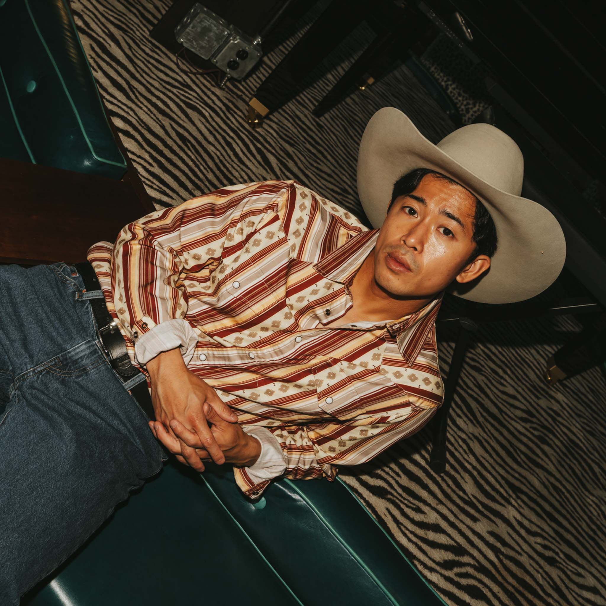 The Wyatt Pearl Snap Long Sleeve Serape Shirt - Image 21