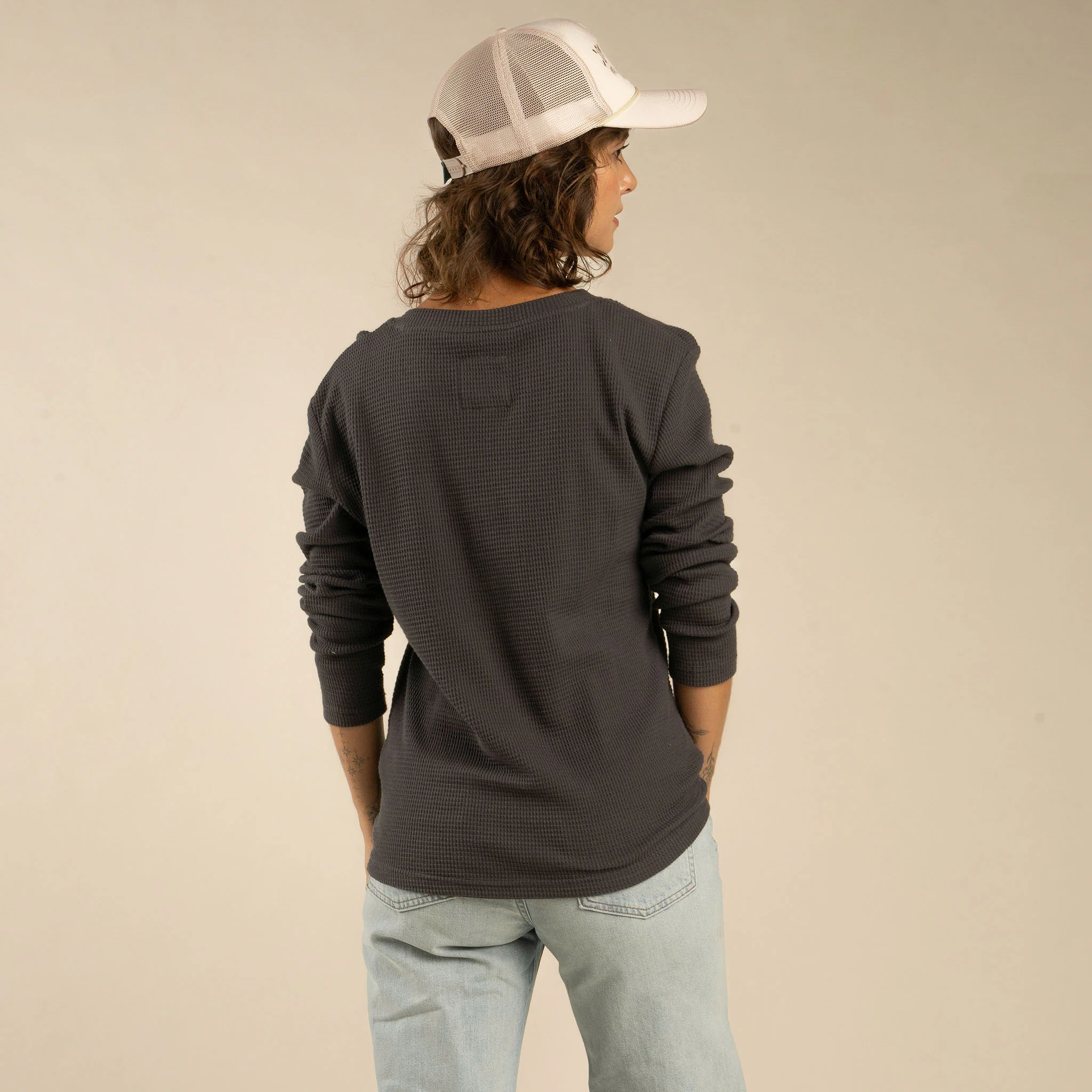 The Maven Henley - Image 2