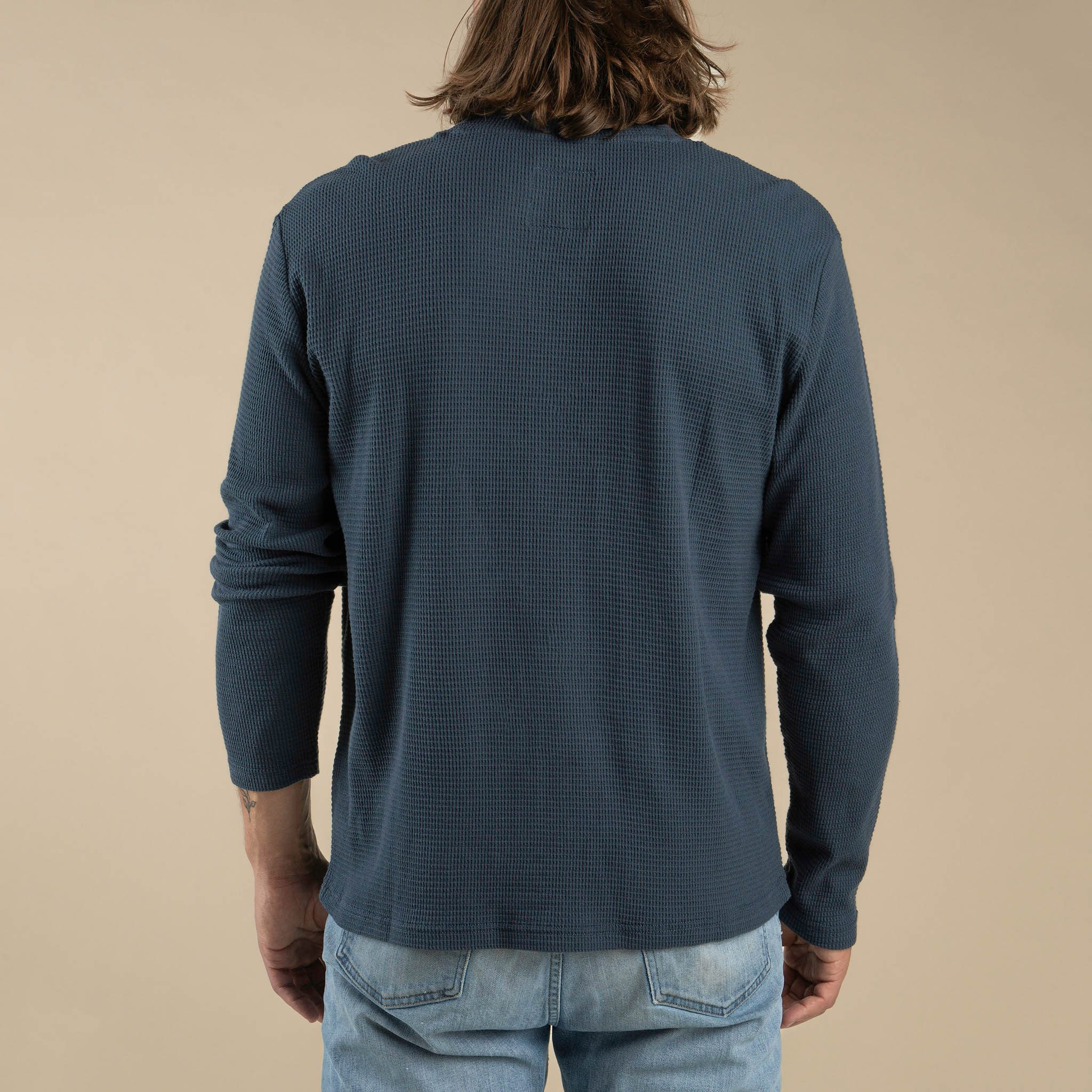 The Maverick Henley - Image 4