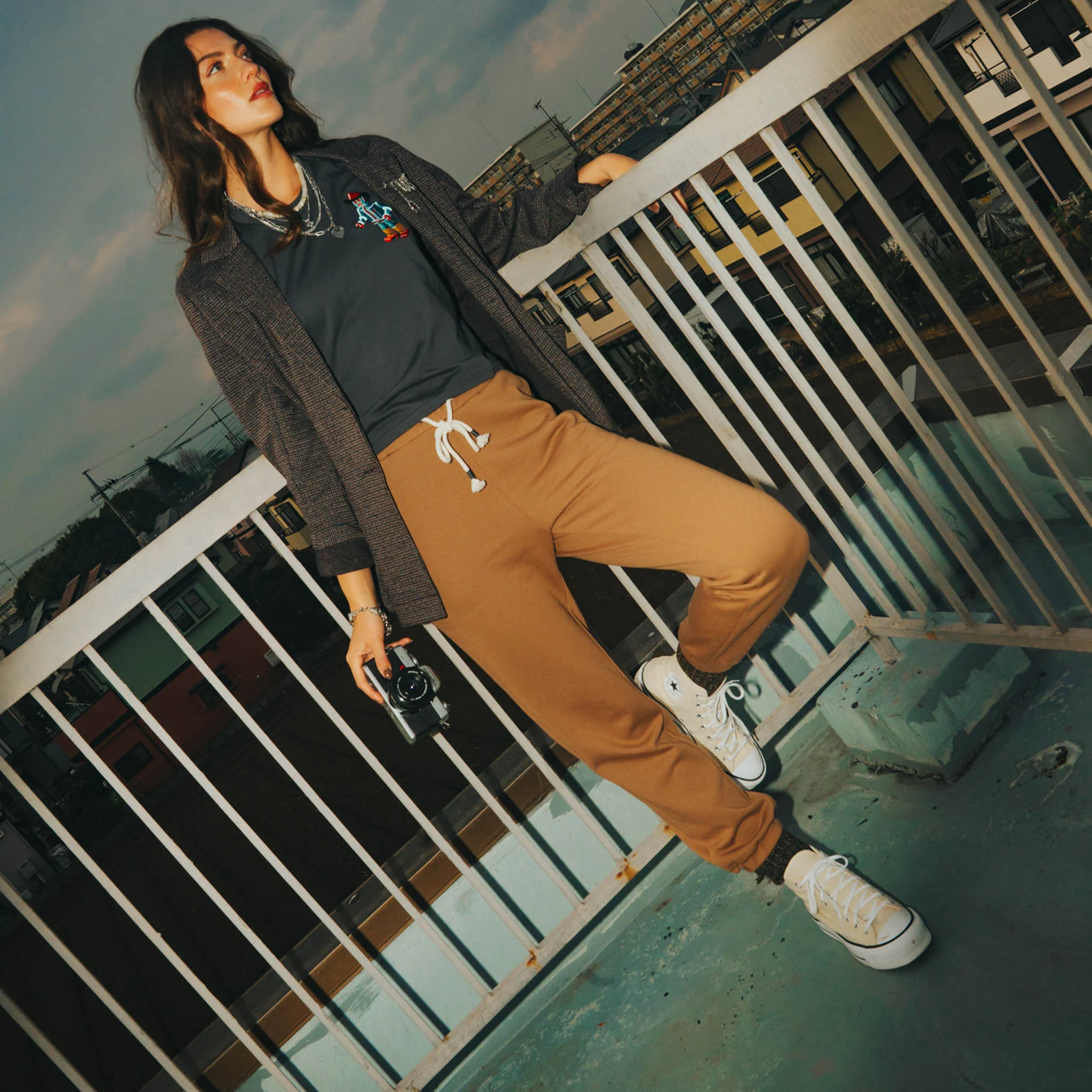 Women's Relaxed Sweatpant - Image 12